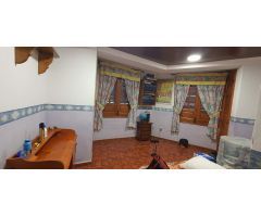 En Venta, casa en esquina a reformar en Icod de los VInos.