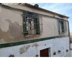 CASA EN LA CIRCUNVALACION