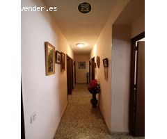 PISO EN MARTOS