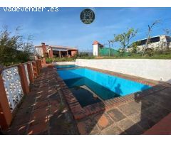 FINCA EN ELVIRIA
