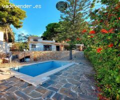 VILLA EN MALAGA ESTE