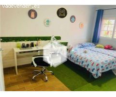 CHALET ADOSADO EN SOTOGRANDE