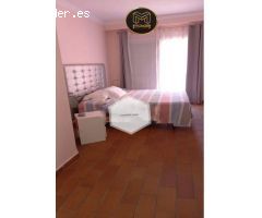 CHALET ADOSADO EN SOTOGRANDE