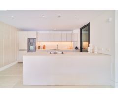 Apartamento en Venta en Estepona, Málaga