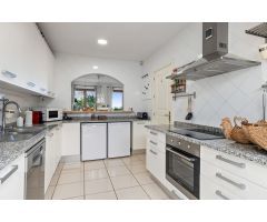 Casa de Pueblo en Venta en Estepona, Málaga