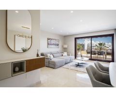 Apartamento en Venta en Estepona, Málaga