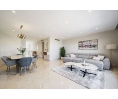 Apartamento en Venta en Estepona, Málaga