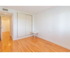 Apartamento en Venta en La Línea de la Concepción, Cádiz