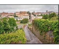 Edificio en Venta en Santiago de Compostela, A Coruña