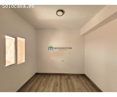 PLANTA BAJA CON PATIO EN UBRIQUE - ZONA CATALÁN