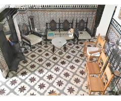 CASA SEÑORIAL CON GARAJE Y TERRAZA PARA REFORMAR EN UBRIQUE (CÁDIZ) - ZONA CENTRO