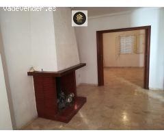 CASA EN LOS VILLARES