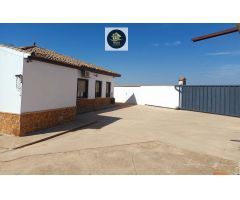 CHALET EN ANDUJAR