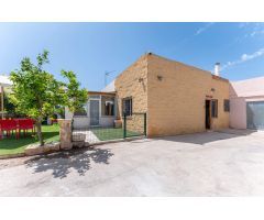 “Tu chalet en suelo urbano, al alcance de tu mano”