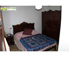 CASA (DE UNOS 302 M2) A 20 MINUTOS DE LLEIDA.