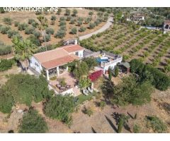 Casa de campo en Venta en Guaro, Málaga