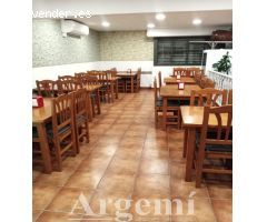 LOCAL EN PLENO FUNCIONAMIENTO