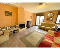 Casa adosada en venta en Casc Antic