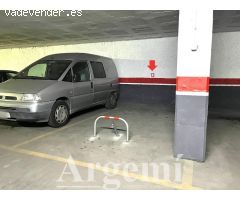 Plaza de garaje en el centro de Palau-solità i Plegamans
