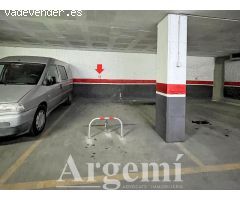 Plaza de garaje en el centro de Palau-solità i Plegamans