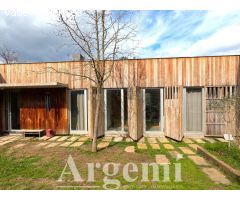Exclusiva casa moderna en Sant Quirze Safaja - Diseño y naturaleza