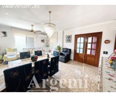 Exclusivo Chalet unifamiliar en planta