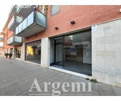 Local comercial en el centro de Palau-solità i Plegamans