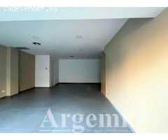 Local comercial en el centro de Palau-solità i Plegamans