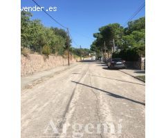 SOLEADA Y AMPLIA PARCELA PARA CONSTRUIR