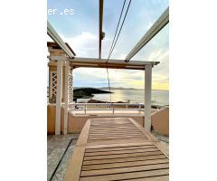Fantástico dúplex con vistas al mar