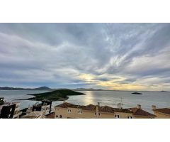 Fantástico dúplex con vistas al mar