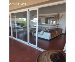 Villa en venta con licencia turística y 4.600m2