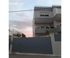 Edificio en venta en Ibiza, con 12. habitaciones y 8. Baños