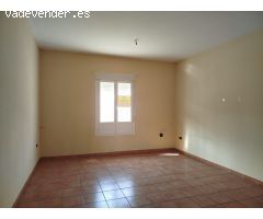 CASA ADOSADA EN AGUADULCE A MUY BUEN PRECIO