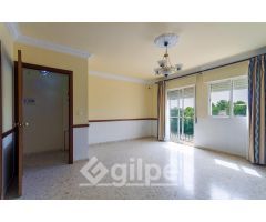 Piso en venta en Marchena, barriada de Madre de Dios.