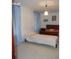 SE VENDE CASA A REFORMAR