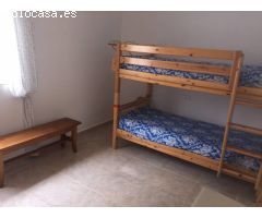Chalet, en planta baja, con pisicina privada, a 150 m de la playa.