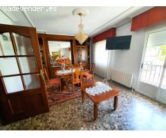Bonita Casa de Pueblo, en Peal de Becerro ( Jaén)