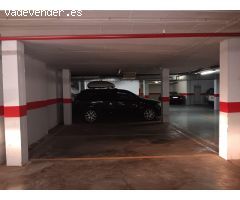 Plaza de garaje en venta junto a San Luis de los Franceses y a la calle Feria