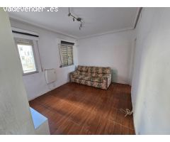 Piso para reformar de un dormitorio en el distrito Latina
