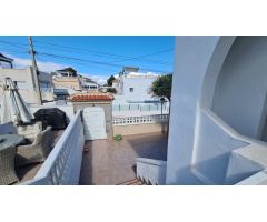 Amplia villa de 6 dormitorios con piscina privada en Blue Lagoon