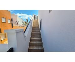 Amplia villa de 6 dormitorios con piscina privada en Blue Lagoon