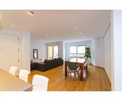 REFORMADO: TRES HABITACIONES, DOS BAÑOS, ASCENSOR EN RUZAFA