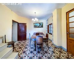 Te presentamos una encantadora casa de pueblo en Venta en Caudete de las Fuentes