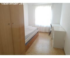 ** ESTUDIANTES CURSO 2025/2026 ** Piso en zona Amistad, Algiros. Esta vivienda se encuentra en la ca