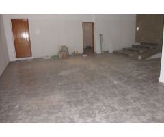 Local comercial en Avda. Albaida - Ontinyent