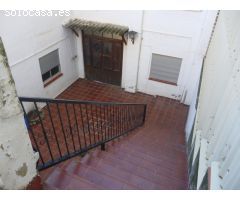 Casa en Avda. Valencia - Ontinyent