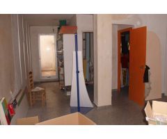 Local comercial en C/ Sant Jaume - Ontinyent