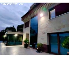 Espectacular villa con piscina rodeada de naturaleza