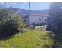 Terreno de 1000 metros con casa de piedra quemada